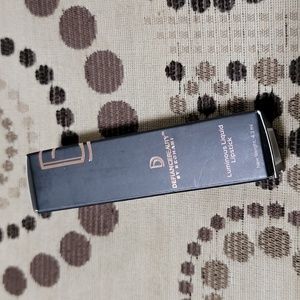 DEFIANCE BEAUTY Liquid Lipstick in Iconic 4.3ml